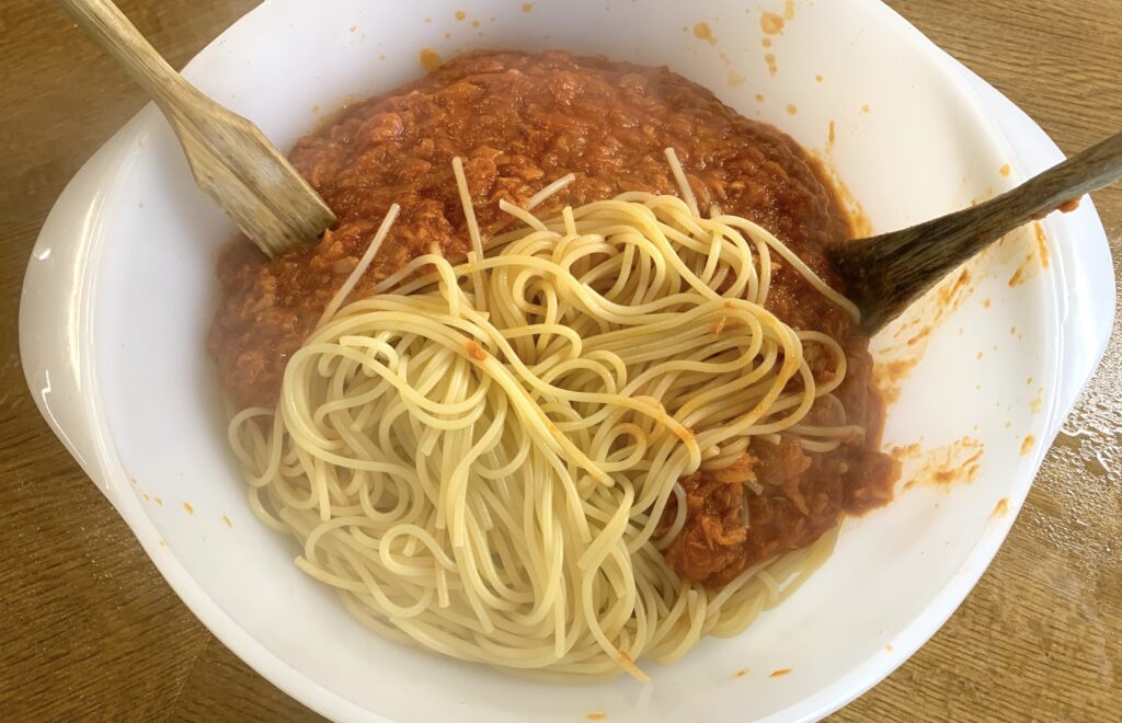 Spaghetti with Sauce of Tuna