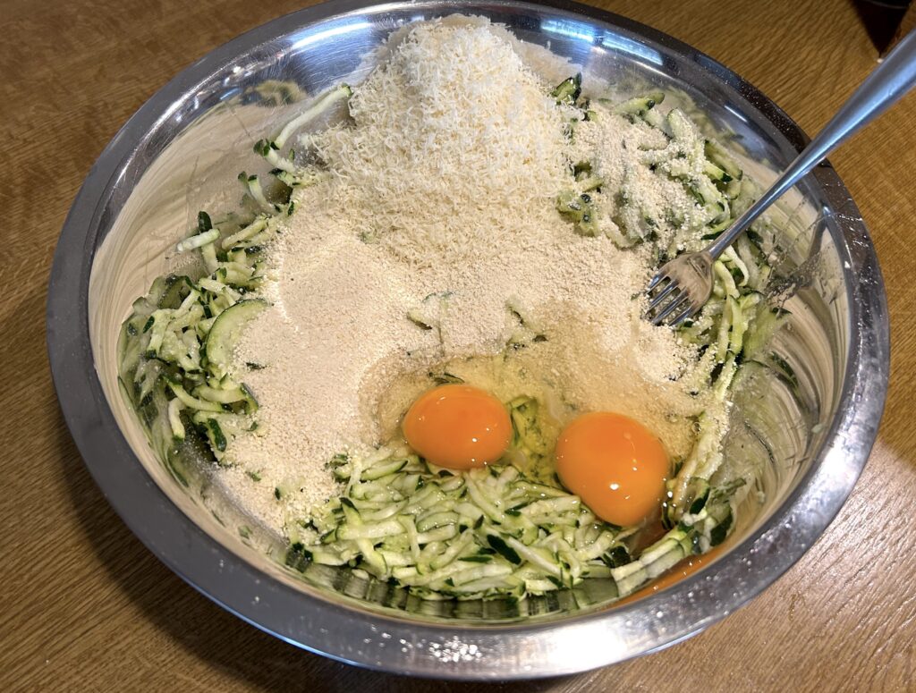 Courgettes in a bowl