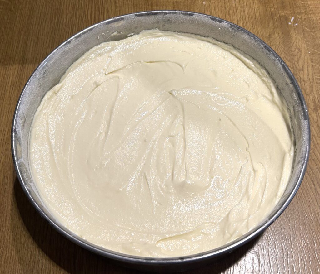 Base and frosting of cheesecake