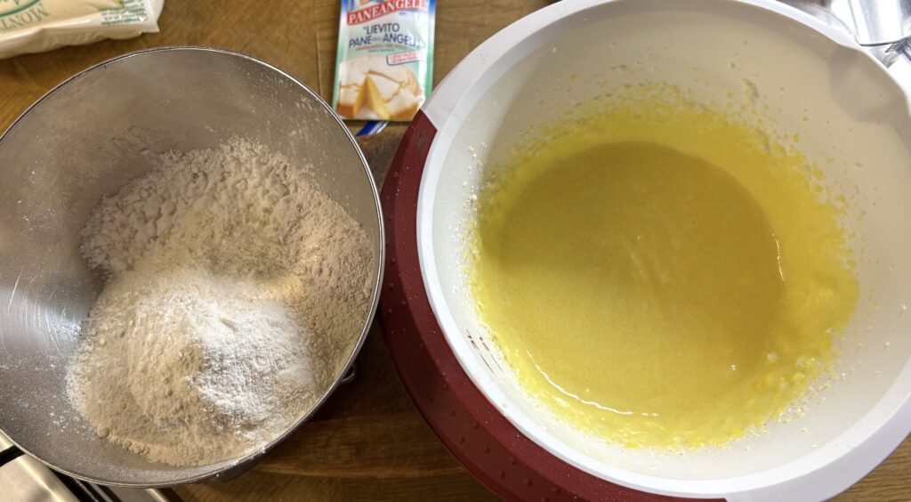 bowl with flour and bowl with yolks