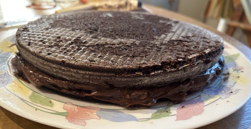 Mascarpone and Nutella in the middle of the cake