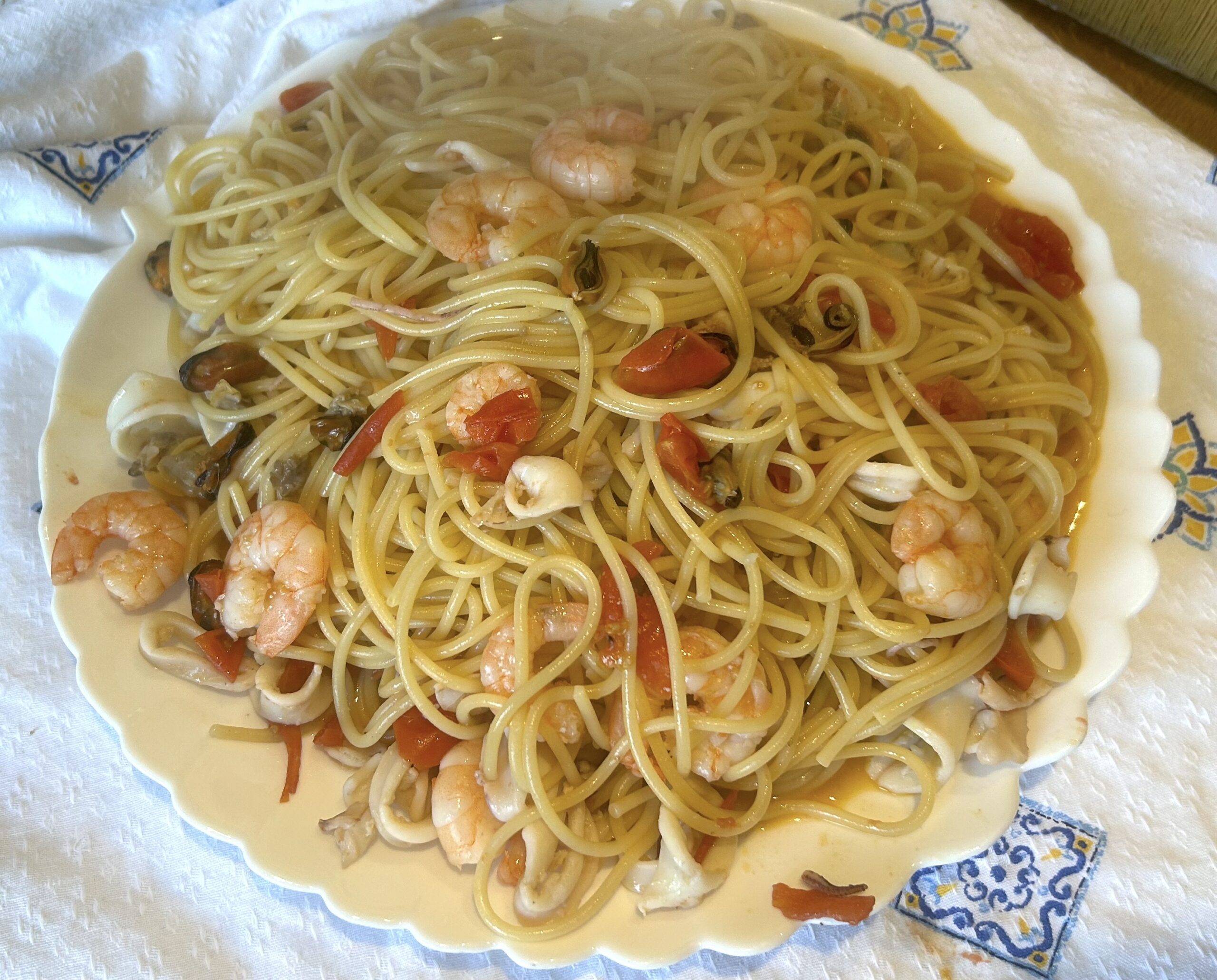 Spaghetti with seafood