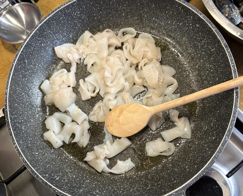 cook the squid cut into slices