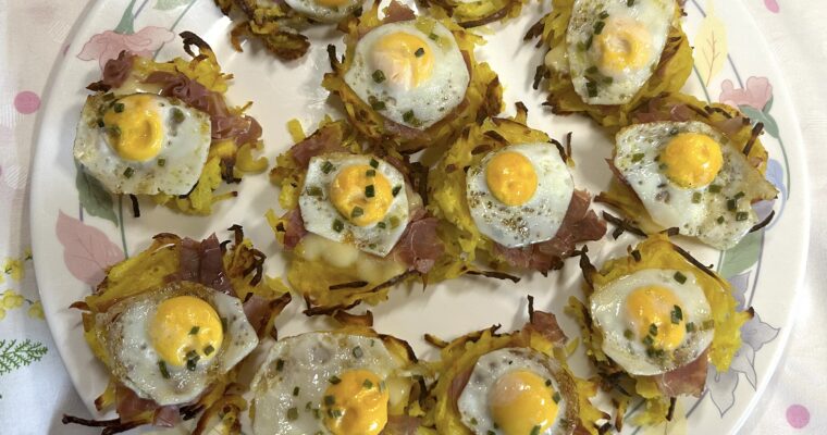 Potato nests with ham and quail eggs