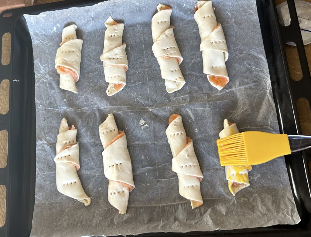 place the croissants on the baking tray