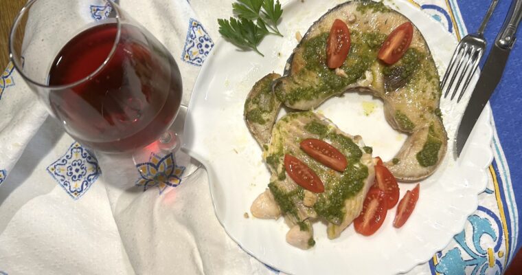 Tuna and swordfish with pesto in a pan