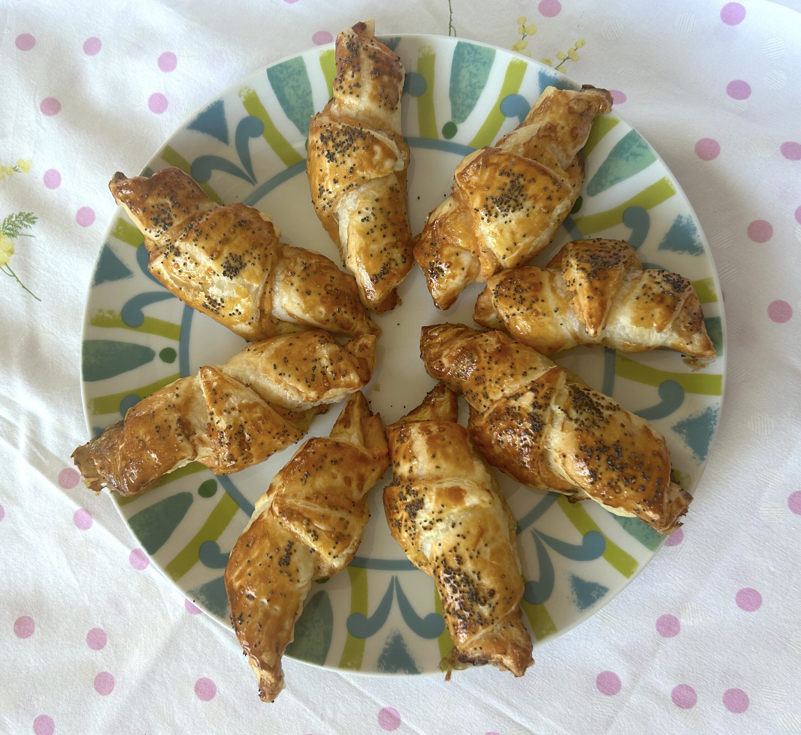 Puff pastry croissant with herb cream and salmon