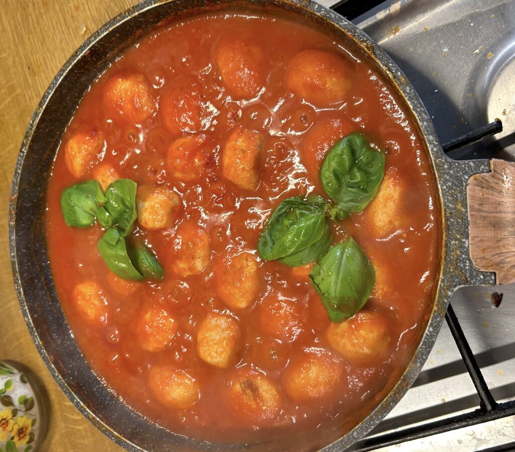 cooked meatballs with tomato sauce