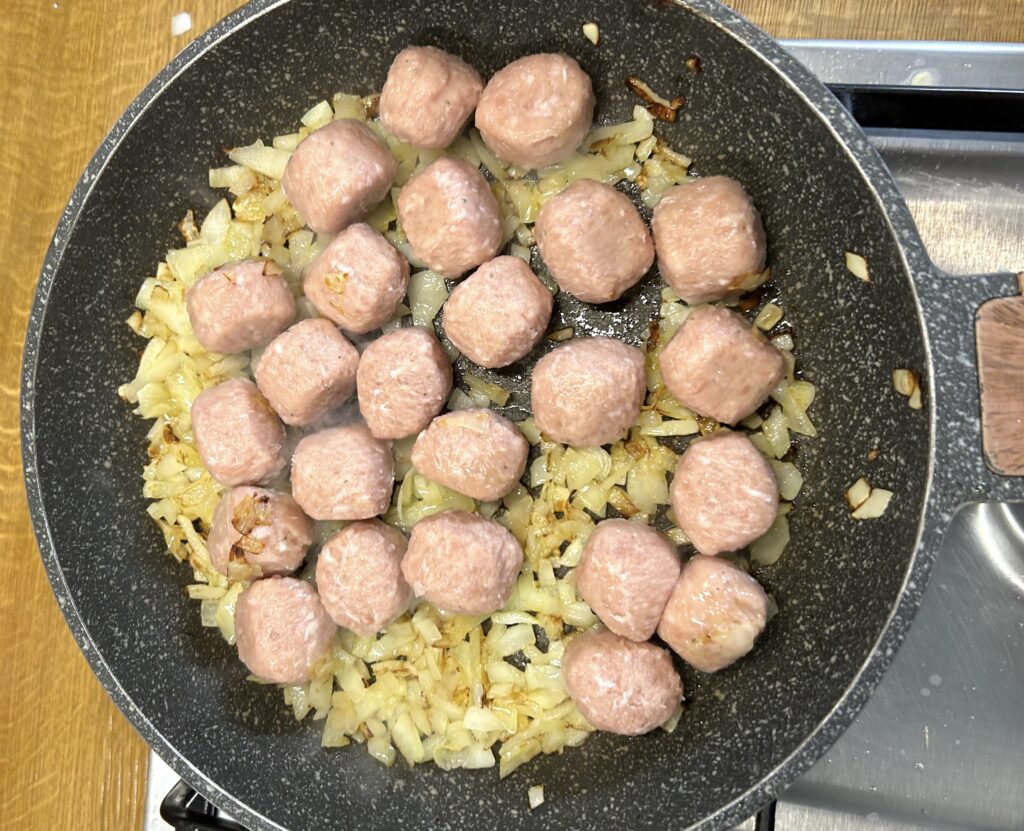 meatballs cooked in onion