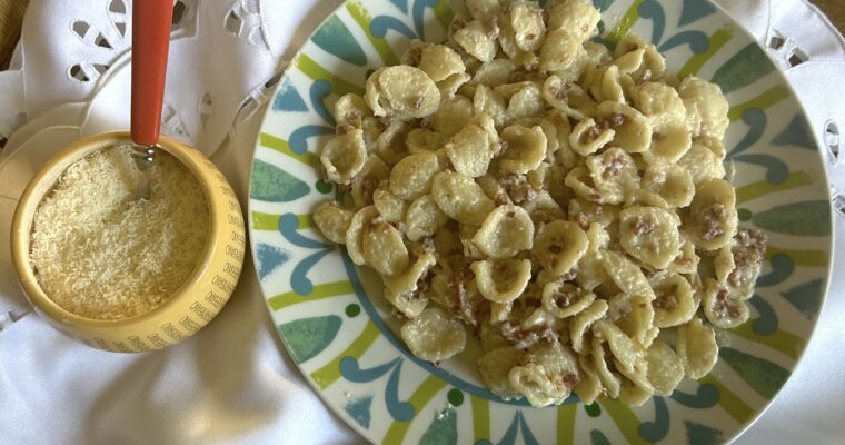 Orecchiette with speck and cream