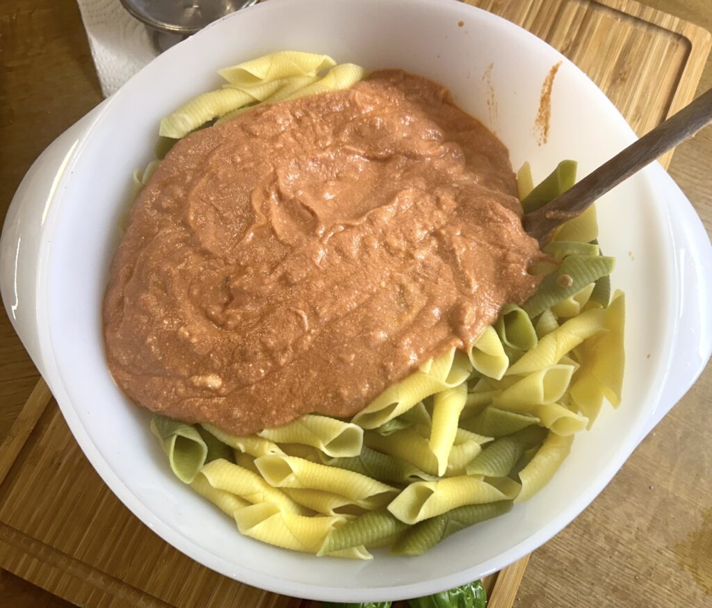 macaroni with tomato and ricotta