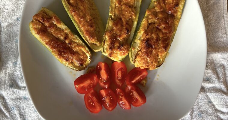 Stuffed courgettes