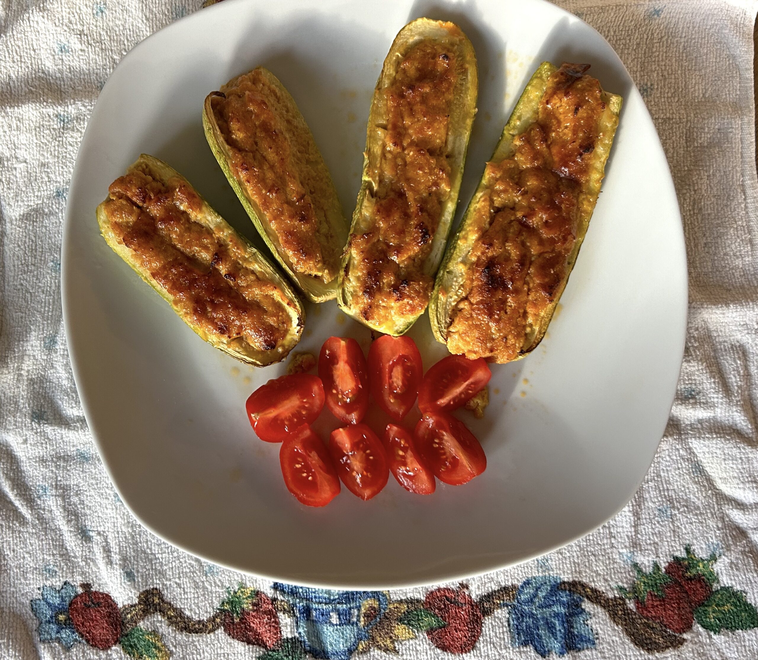 Stuffed courgettes