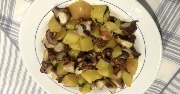 Octopus and potatoes salad