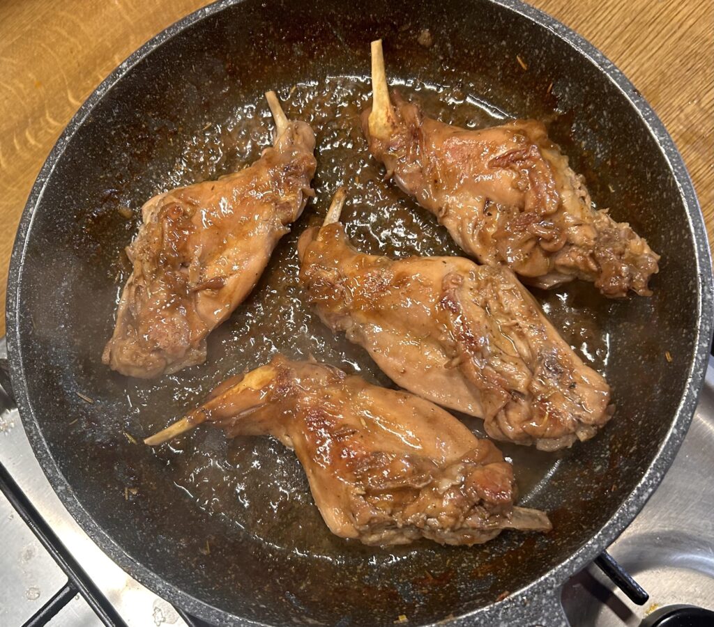 browned rabbit thighs