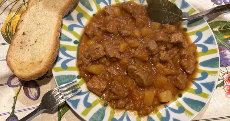 Spezzatino di vitello con patate (veal stew with potatoes)